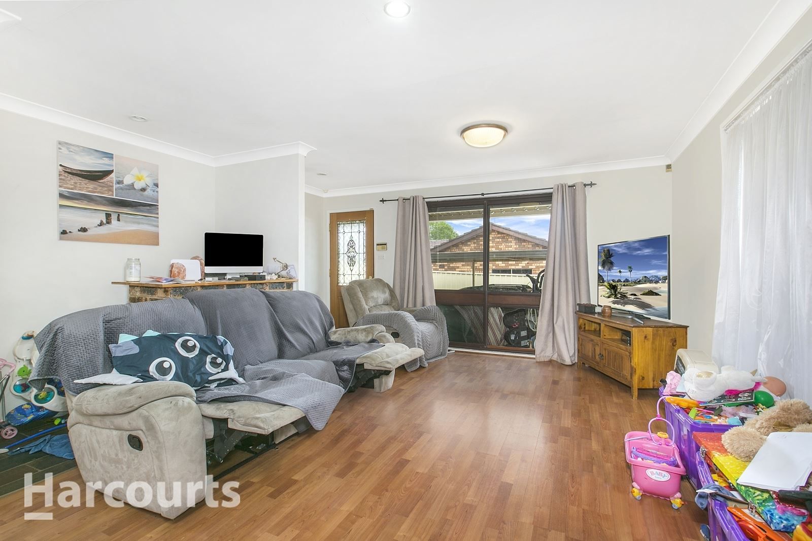 6 Octavia Avenue, Rosemeadow NSW 2560, Image 1