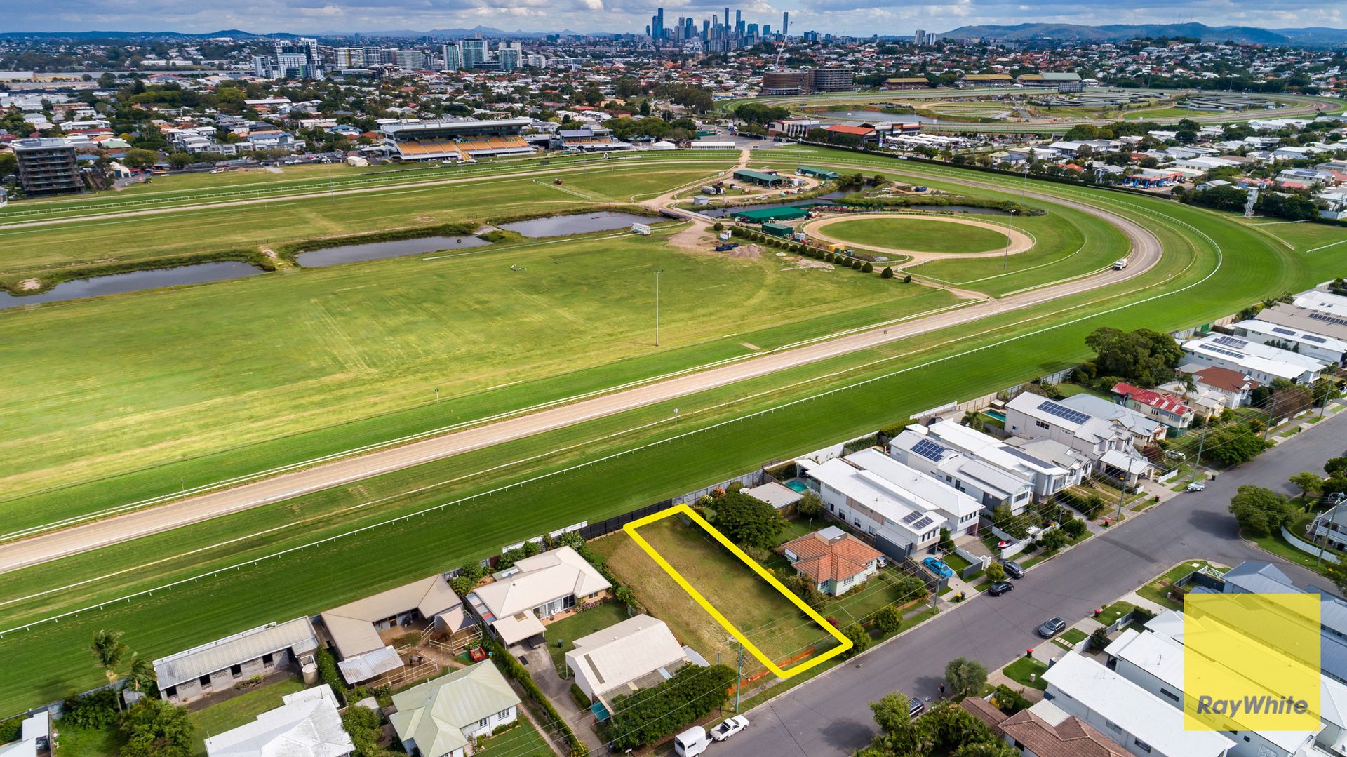 Lot 1/73 Raceview Avenue, Hendra QLD 4011, Image 2