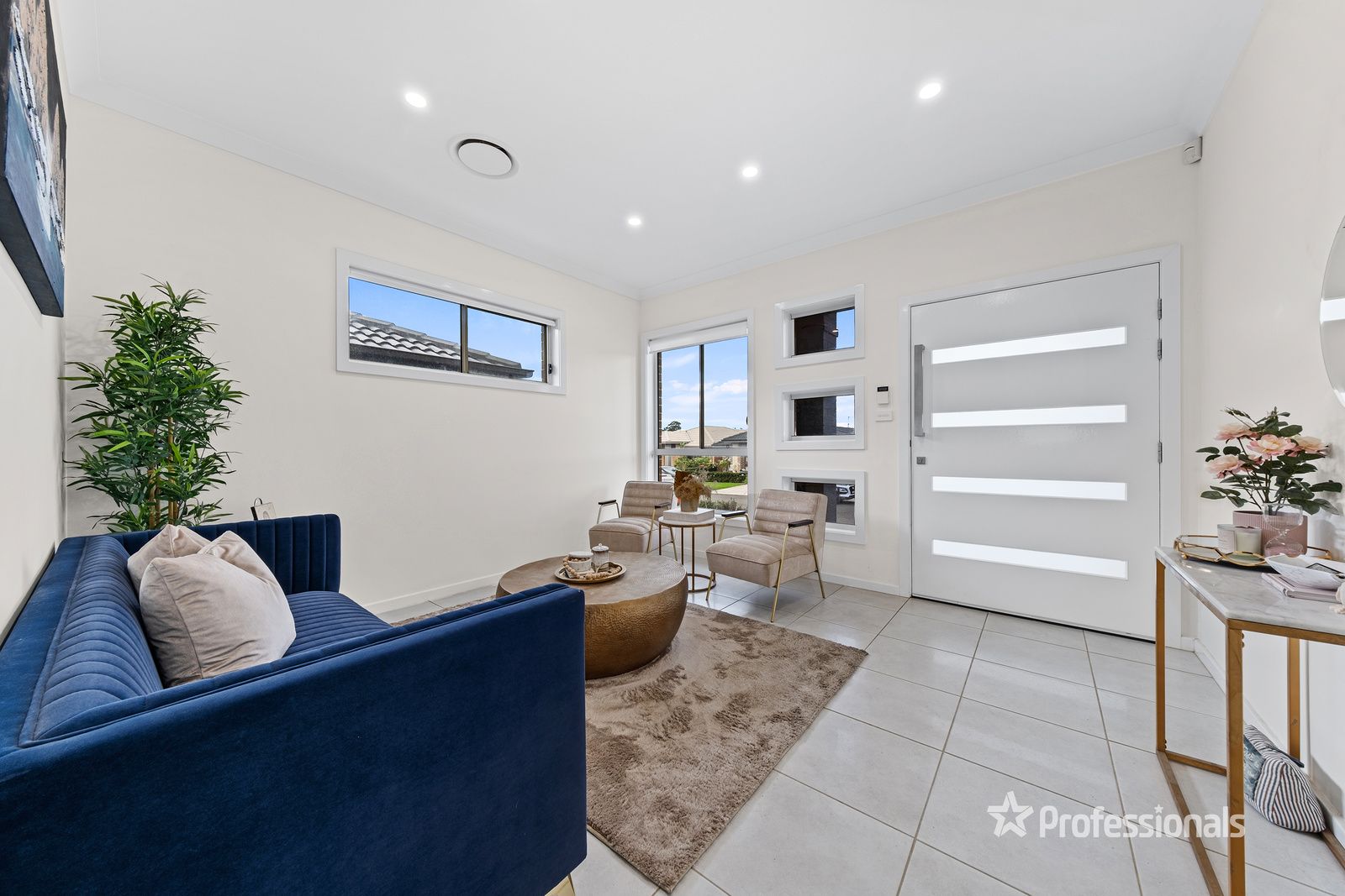 15 Durga Cres (Grantham Farm), Riverstone NSW 2765 House For Rent