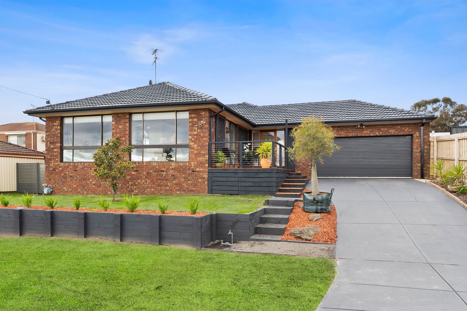8 Woodleigh Close, Leopold VIC 3224