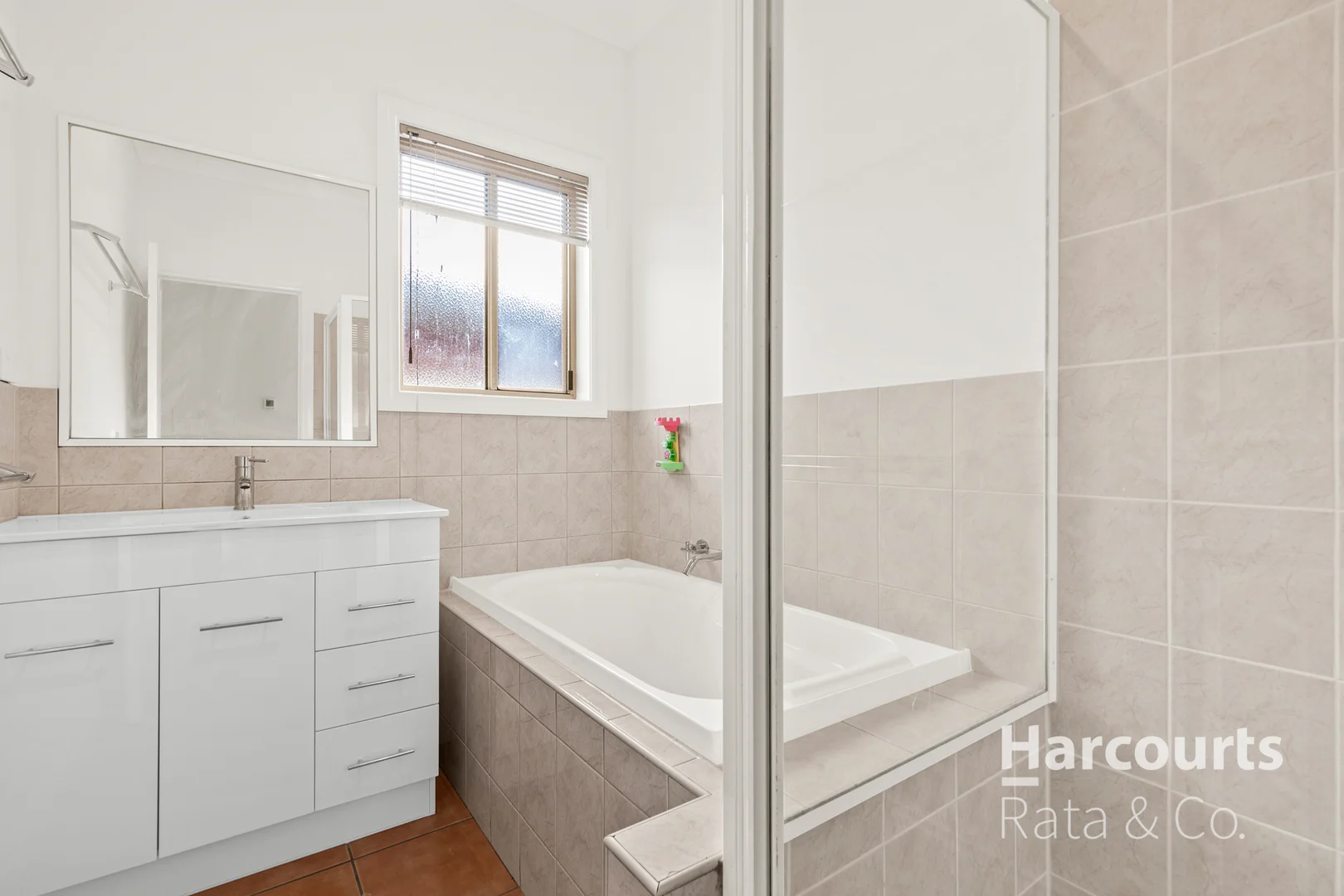 Additional image 8 of 5 Hawthorn Court, Mill Park VIC 3082