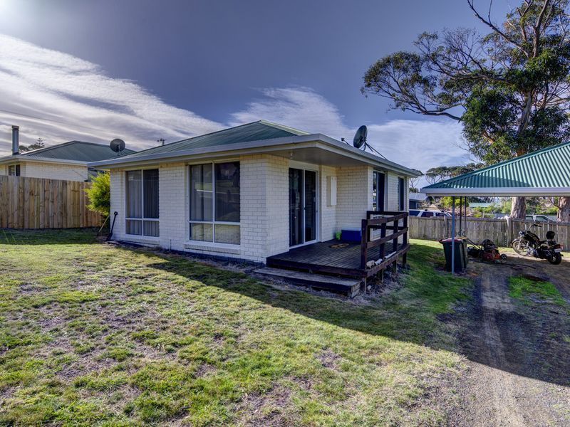 2/25 Douglas Street, Bicheno TAS 7215, Image 1