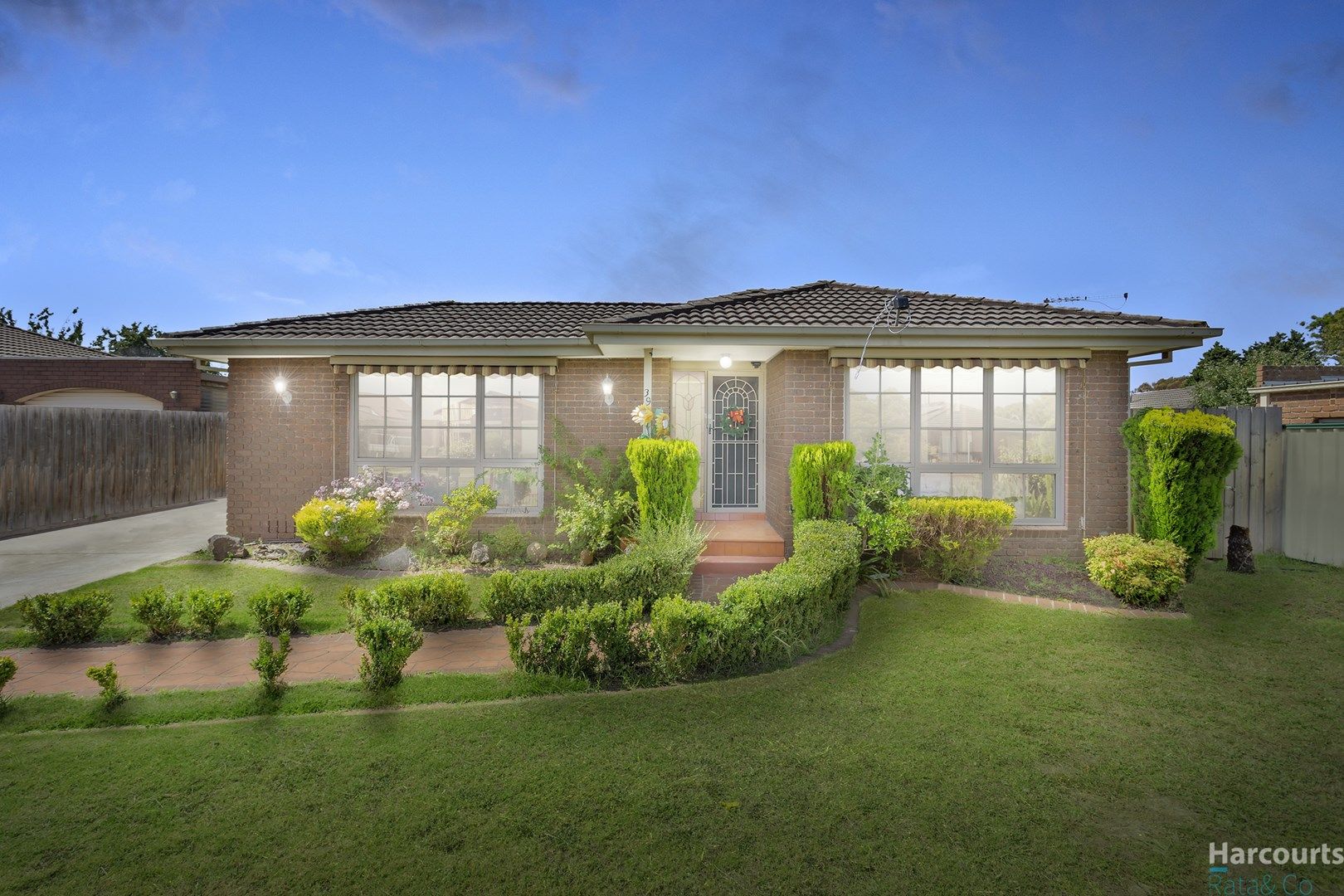 39 Bainbridge Close, Craigieburn VIC 3064