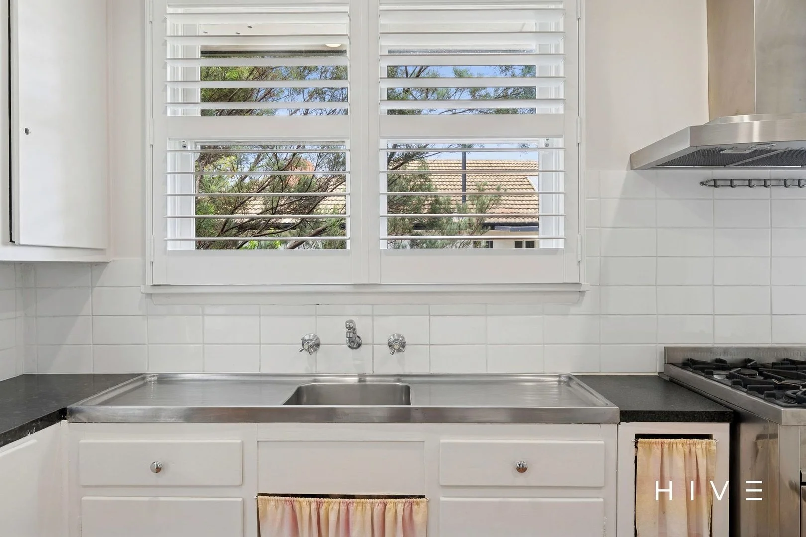 Additional image 10 of 27 MacDonnell Street, Yarralumla ACT 2600