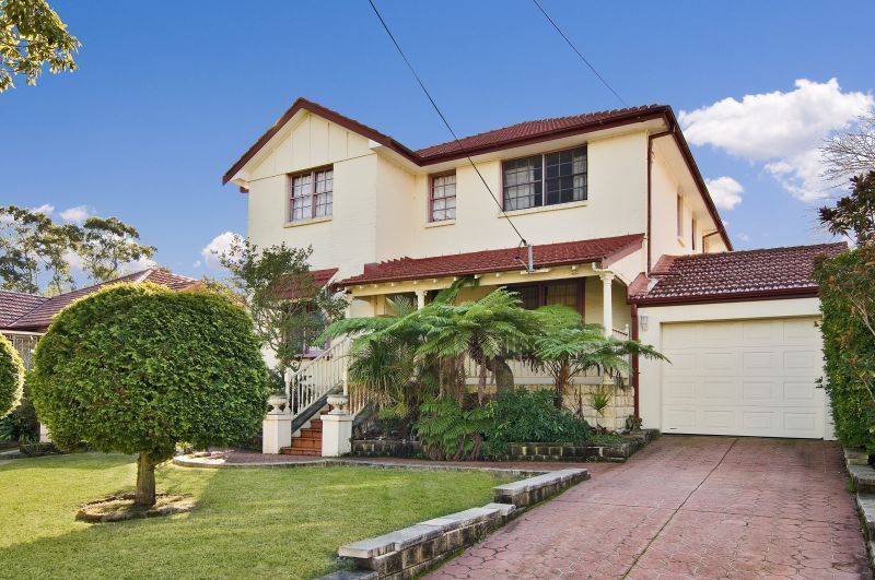 5 bedrooms House in 7 Baroona Road NORTHBRIDGE NSW, 2063