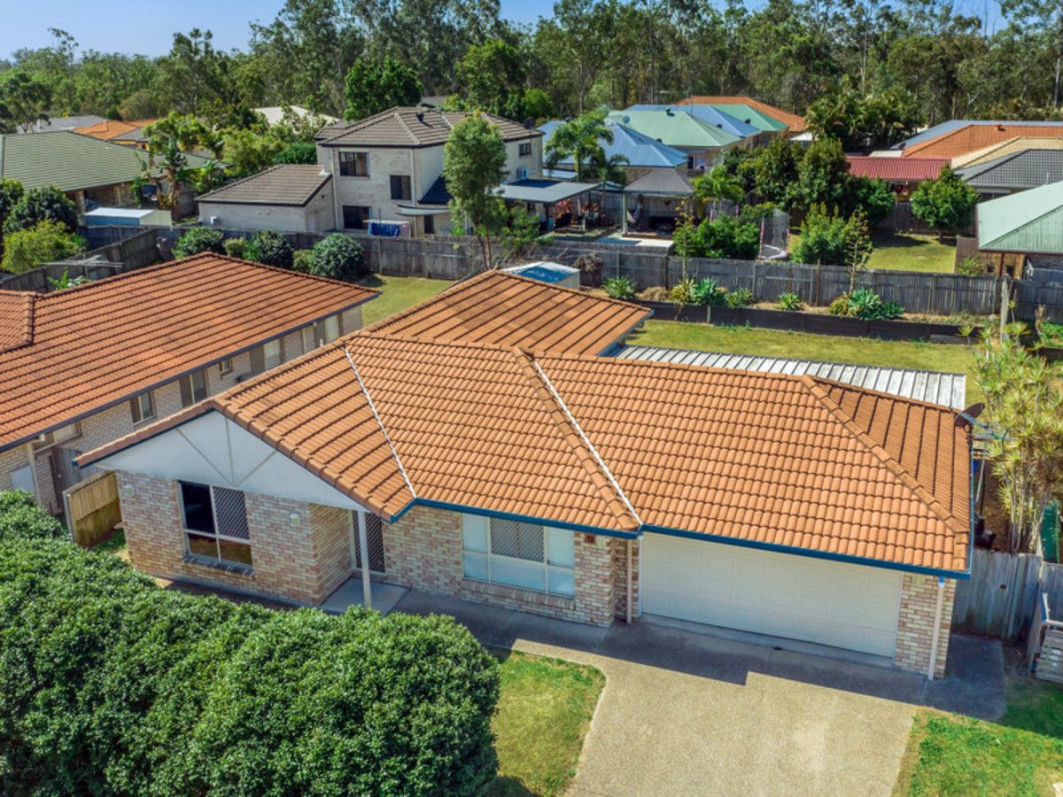 4 bedrooms House in 72 James Josey Avenue SPRINGFIELD LAKES QLD, 4300