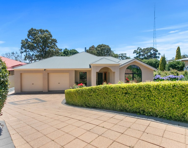 2 Bindarrah Lane, Clare SA 5453