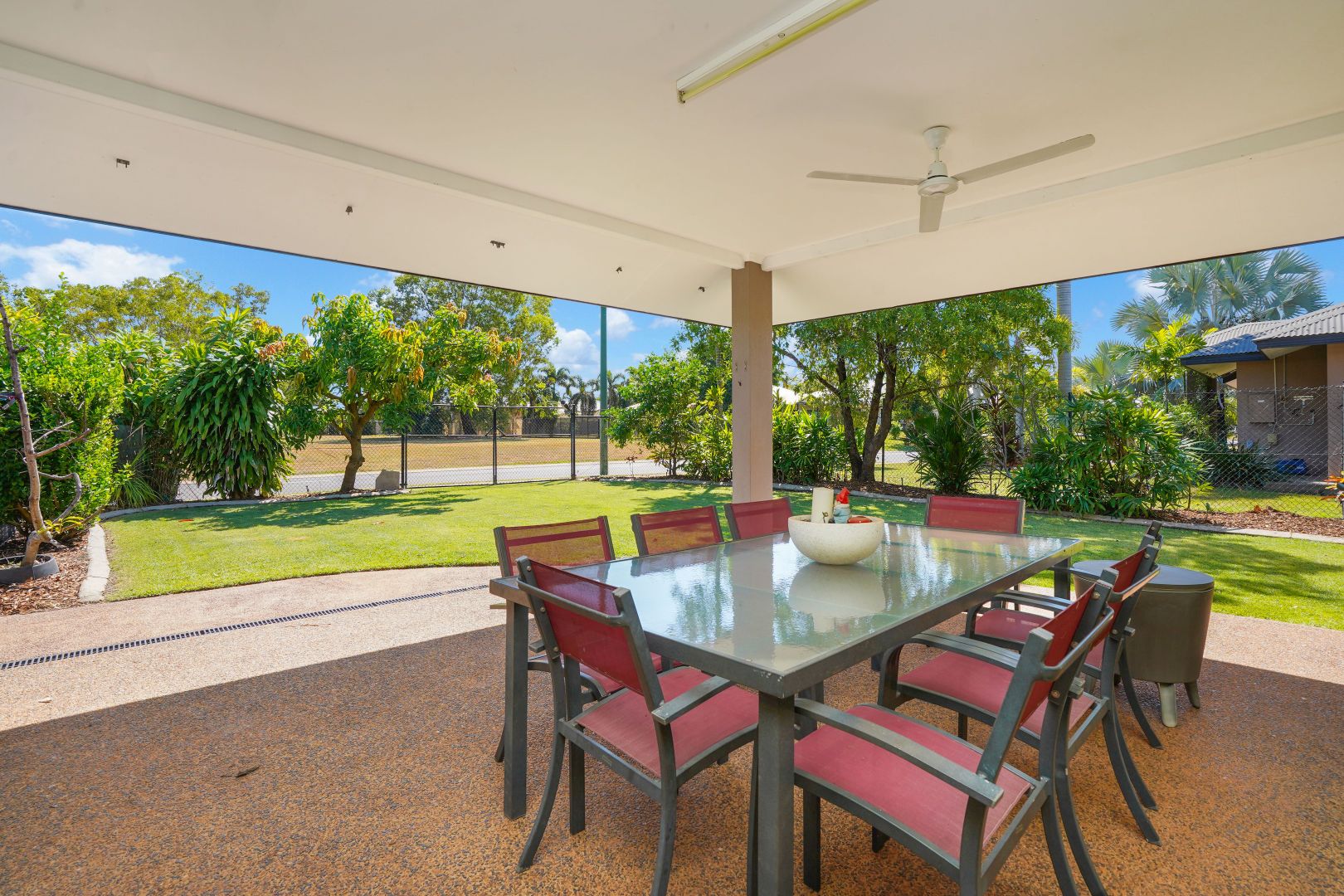 47 Yirra Crescent, Rosebery NT 0832, Image 2