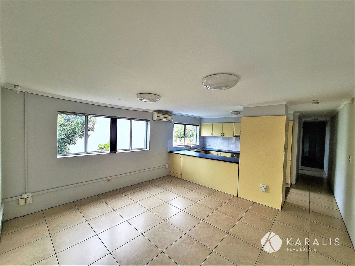 2 bedrooms Apartment / Unit / Flat in 1/1380 Logan Road MOUNT GRAVATT QLD, 4122