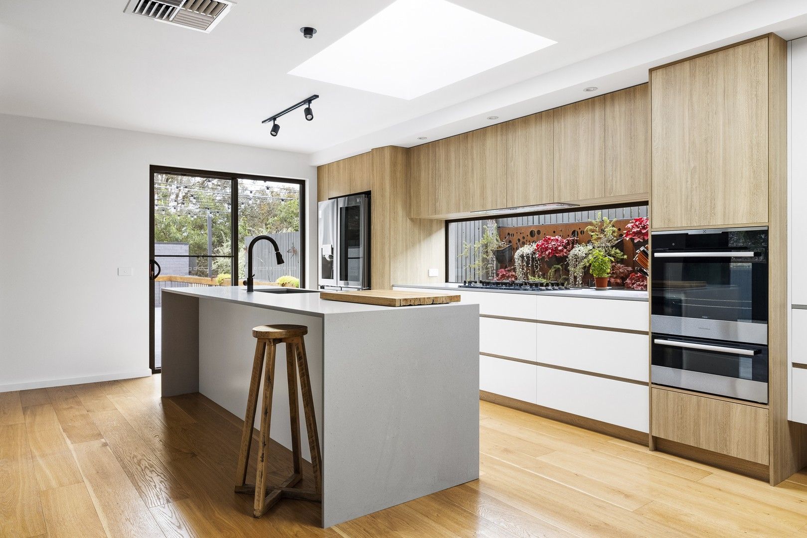 3 bedrooms House in 1/85 McComb Boulevard FRANKSTON SOUTH VIC, 3199