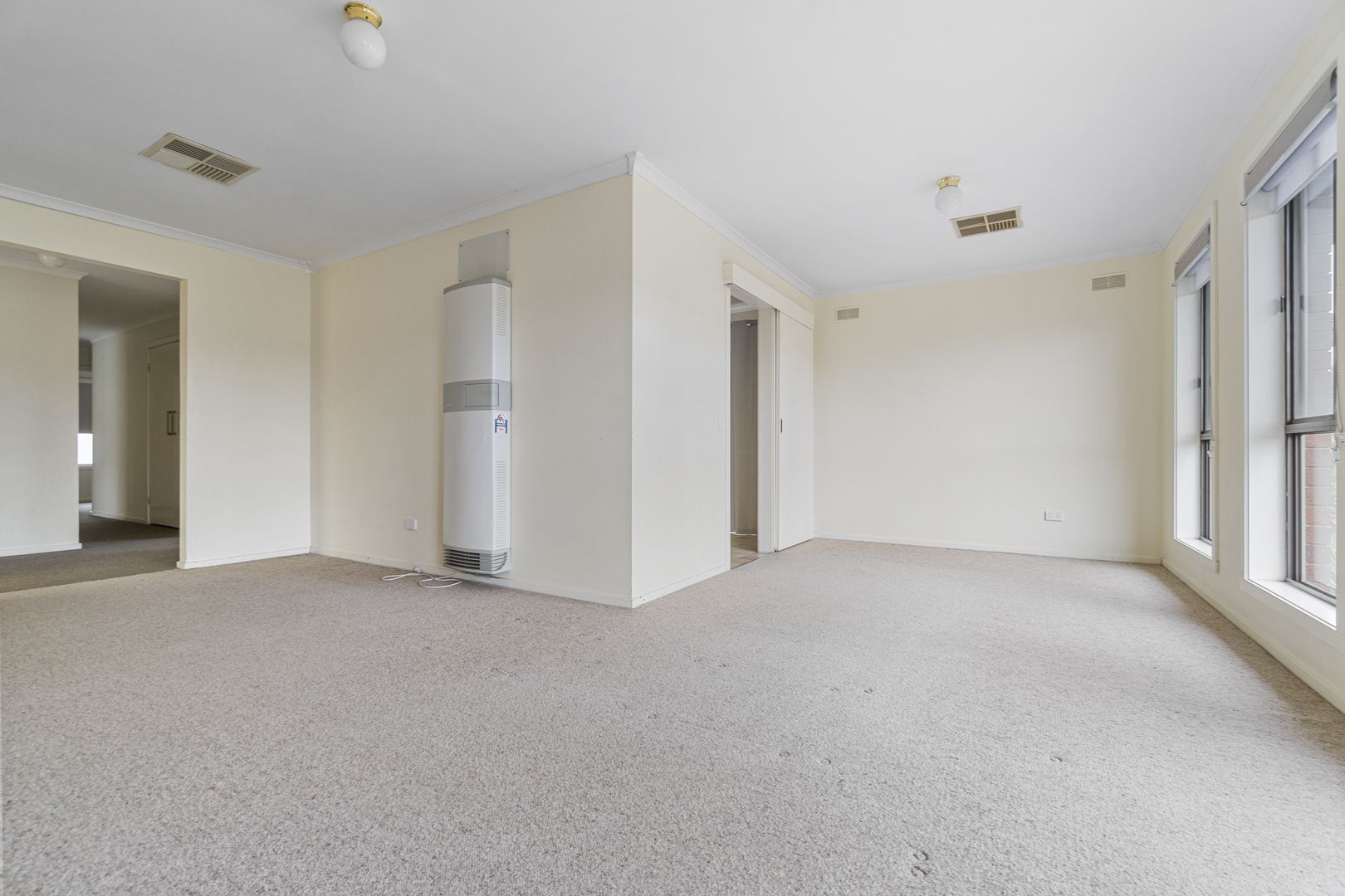 112 Underbank Boulevard, Bacchus Marsh VIC 3340 House For Rent 410