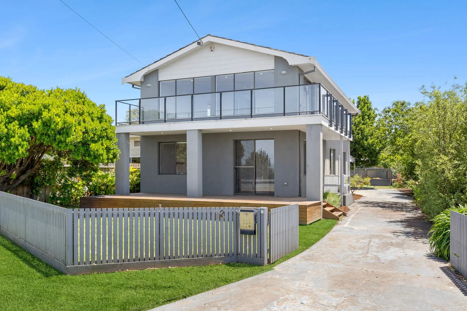 82 Bluff Road, St Leonards VIC 3223