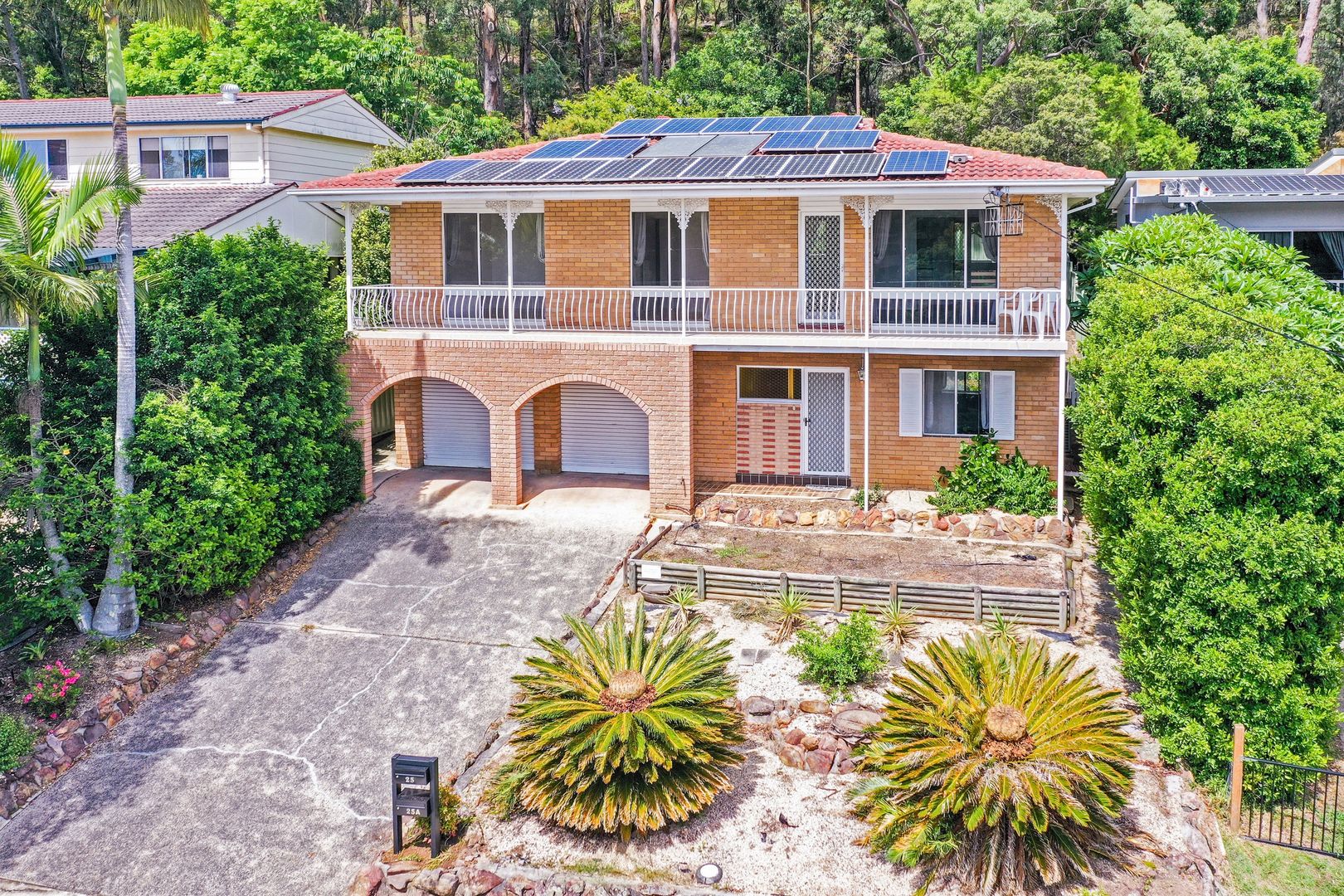 25 Tania Drive, Point Clare Property History & Address Research Domain