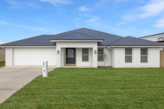 Picture of 40 Brennan Drive, KELSO NSW 2795