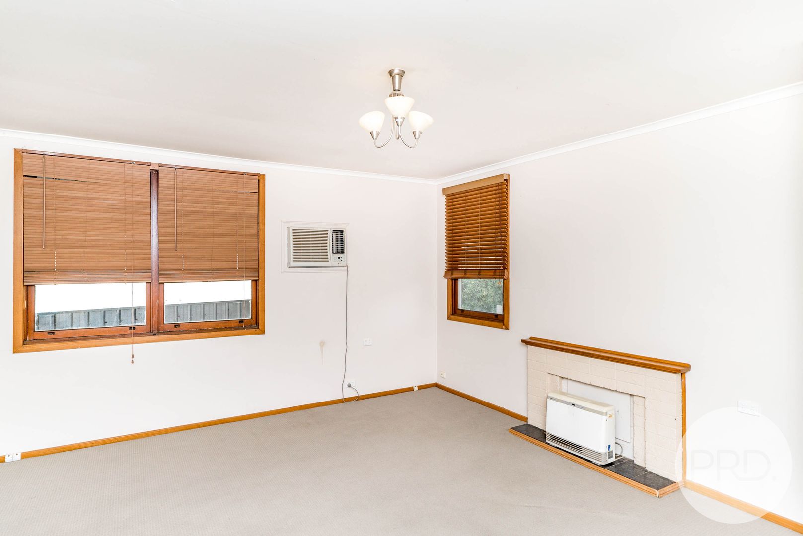 7 Scherger Place, Mount Austin NSW 2650, Image 2