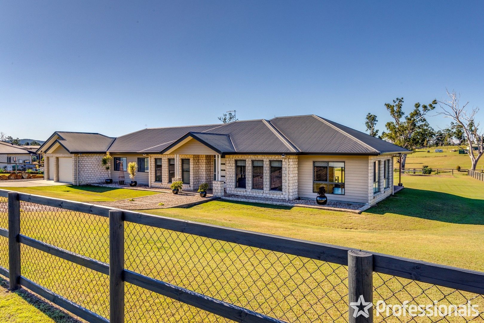 13-15 Riemore Circuit, Tamborine QLD 4270, Image 0