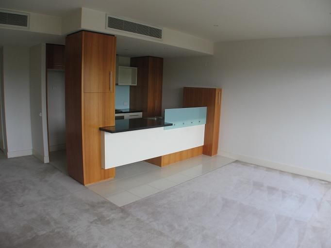 2 bedrooms Apartment / Unit / Flat in 207/1 Powlett Street EAST MELBOURNE VIC, 3002