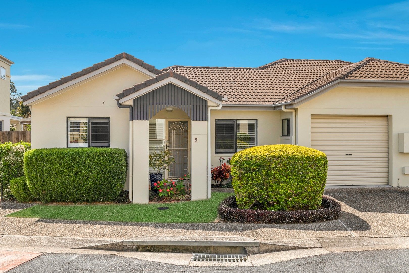 9/9 Amazons Place, Sinnamon Park QLD 4073, Image 0