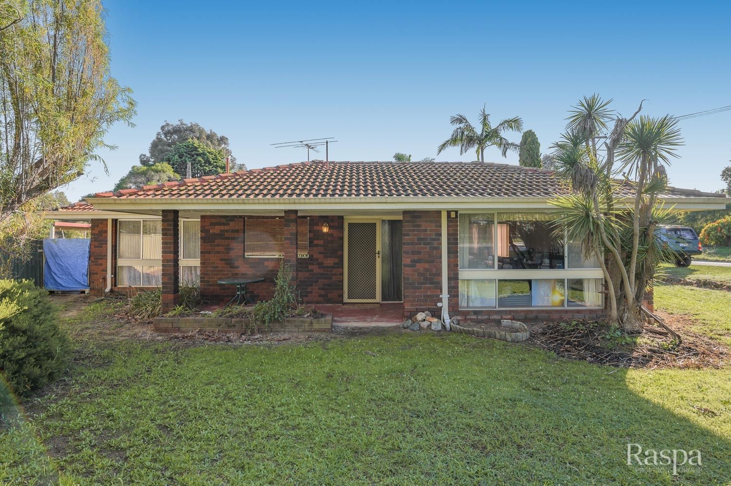 3 bedrooms House in 2 Kerun Court ARMADALE WA, 6112