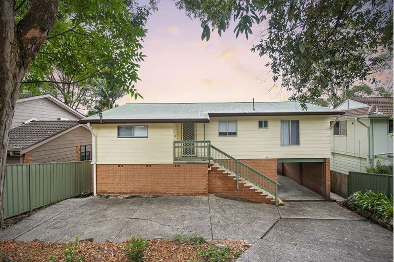 17 Donegal Road, BERKELEY VALE NSW 2261, Image 0
