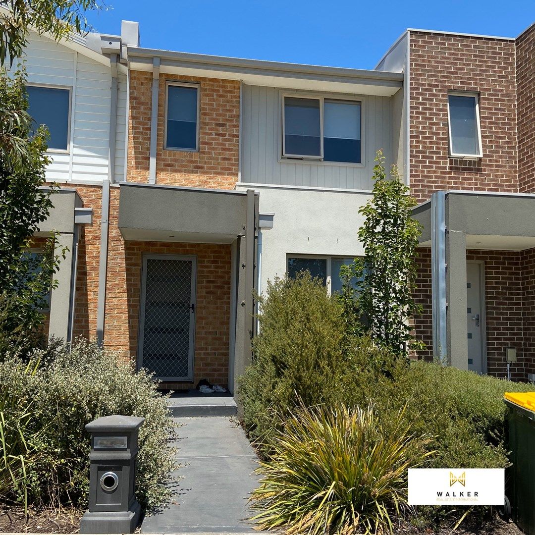 2 bedrooms Townhouse in 3A Essence Parkway CRAIGIEBURN VIC, 3064