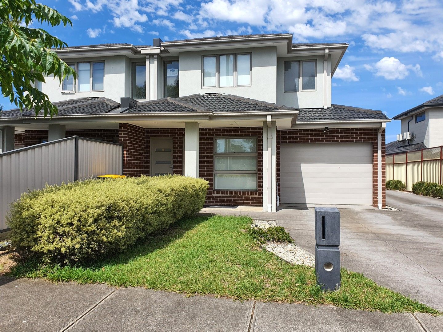 2 bedrooms Townhouse in 2/4 Albert Road SYDENHAM VIC, 3037