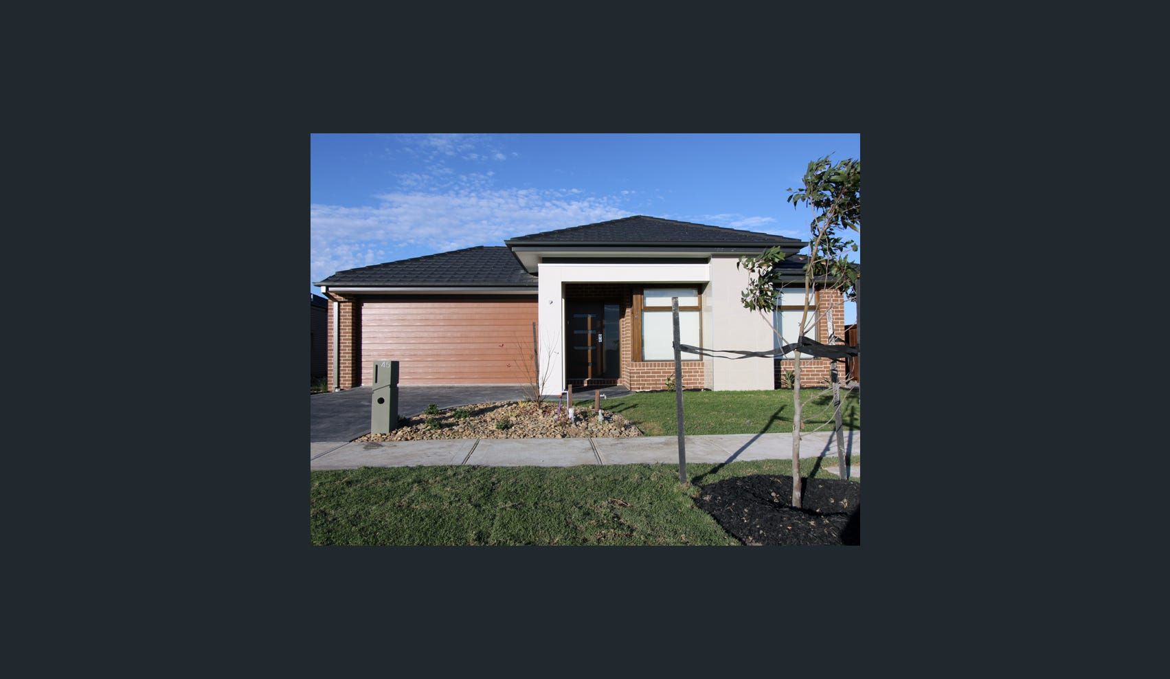 4 bedrooms House in 45 Treeve Parkway WERRIBEE VIC, 3030