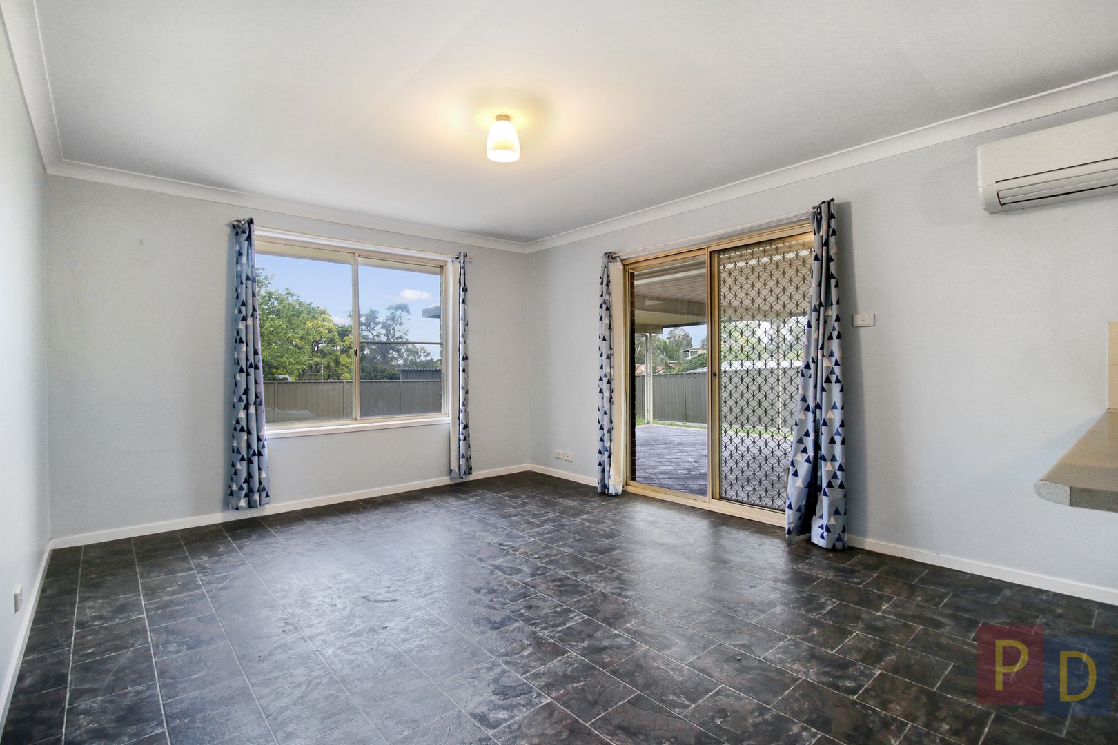 6 Elliot Close, Singleton NSW 2330, Image 2