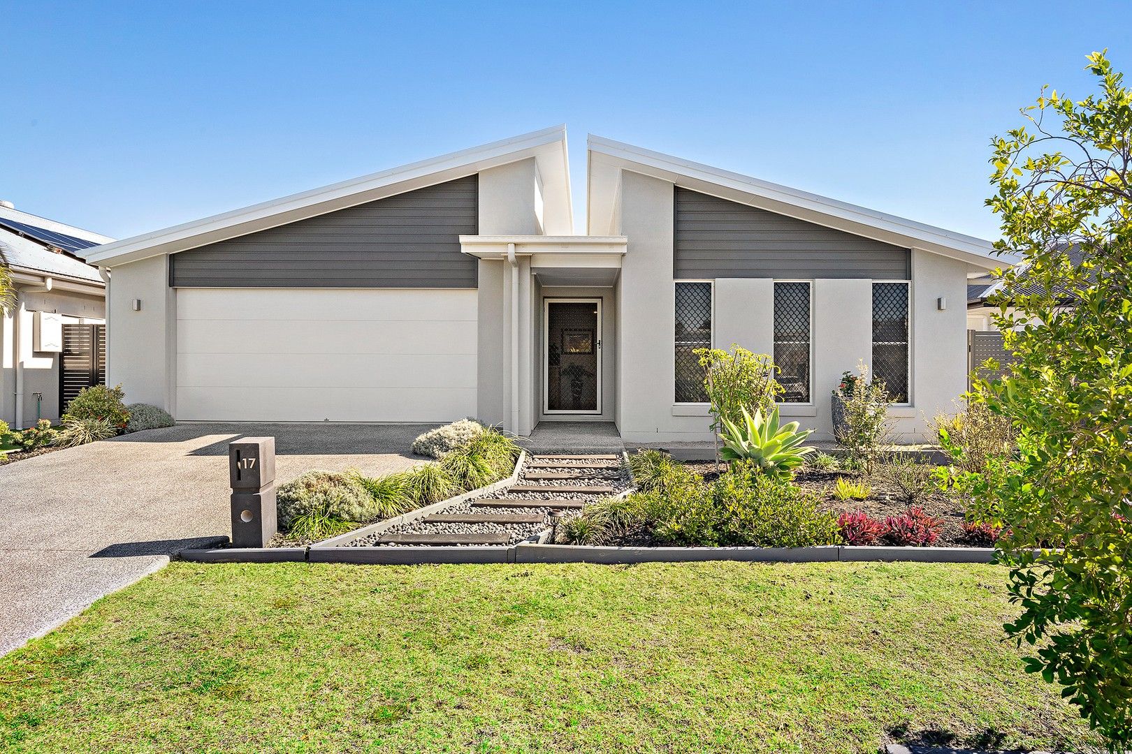 17 Serrata Close, Banksia Beach QLD 4507, Image 0