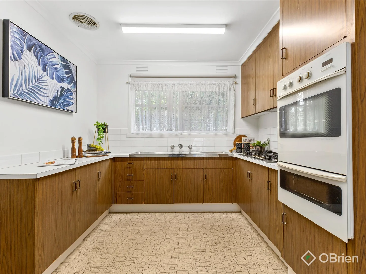 Additional image 6 of 4/92-94 Main Street, Blackburn VIC 3130