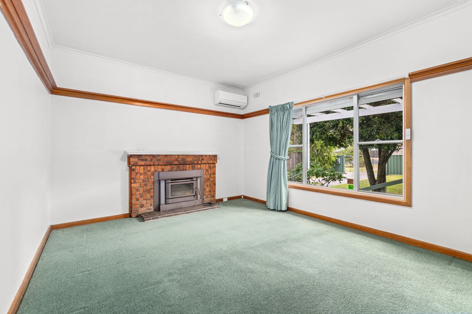 10 Tyson Road, Heyfield VIC 3858, Image 2