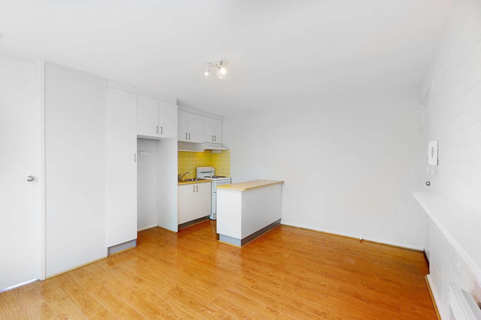 5/43 Farnham Street, Flemington VIC 3031 Apartment For Rent 360