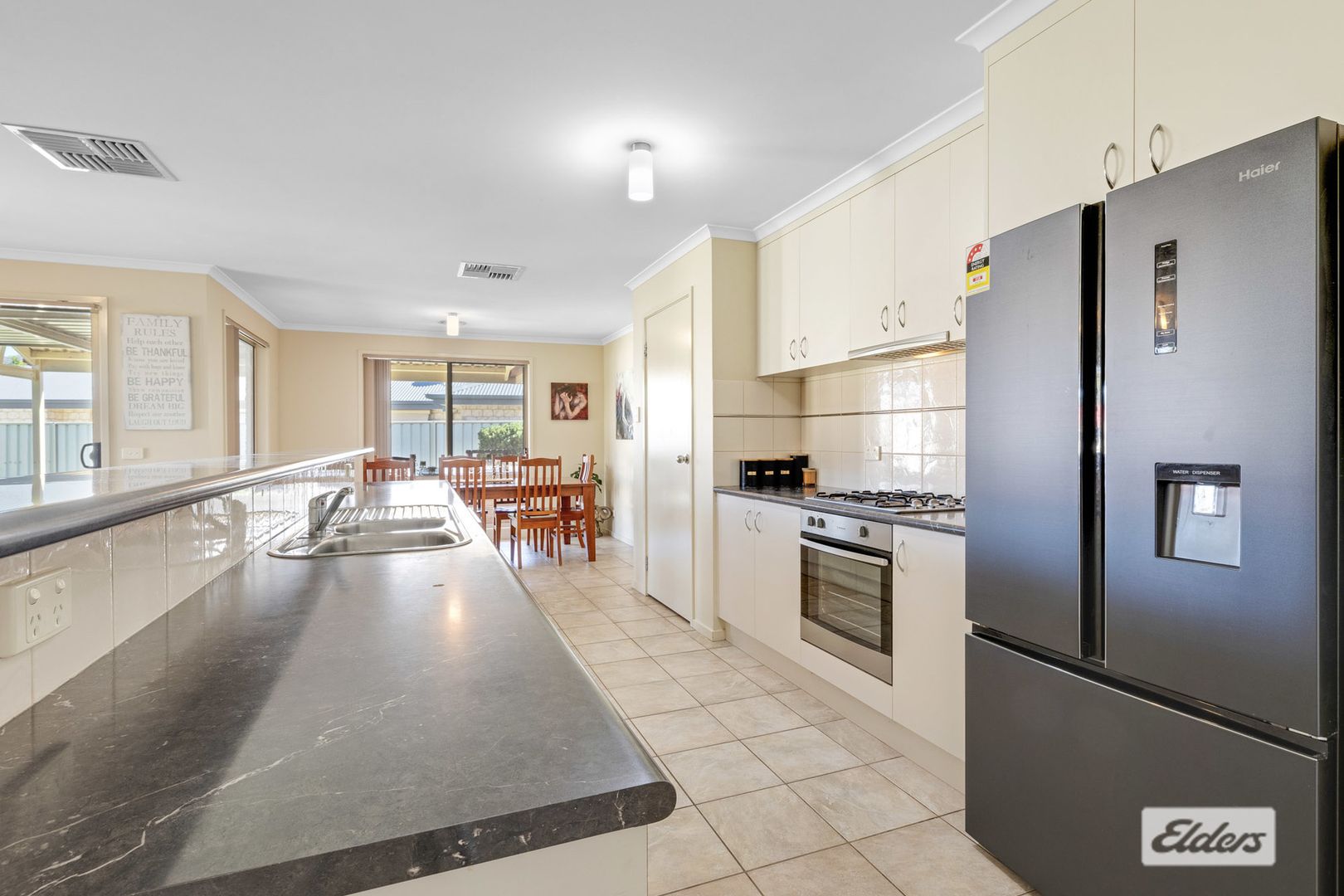 11 Wren Court, Wodonga VIC 3690, Image 1