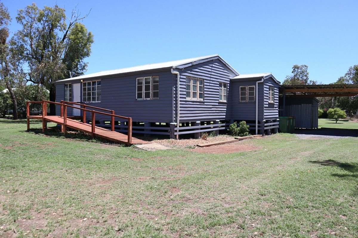 6 Toowoomba Road, Oakey QLD 4401 House For Rent Domain