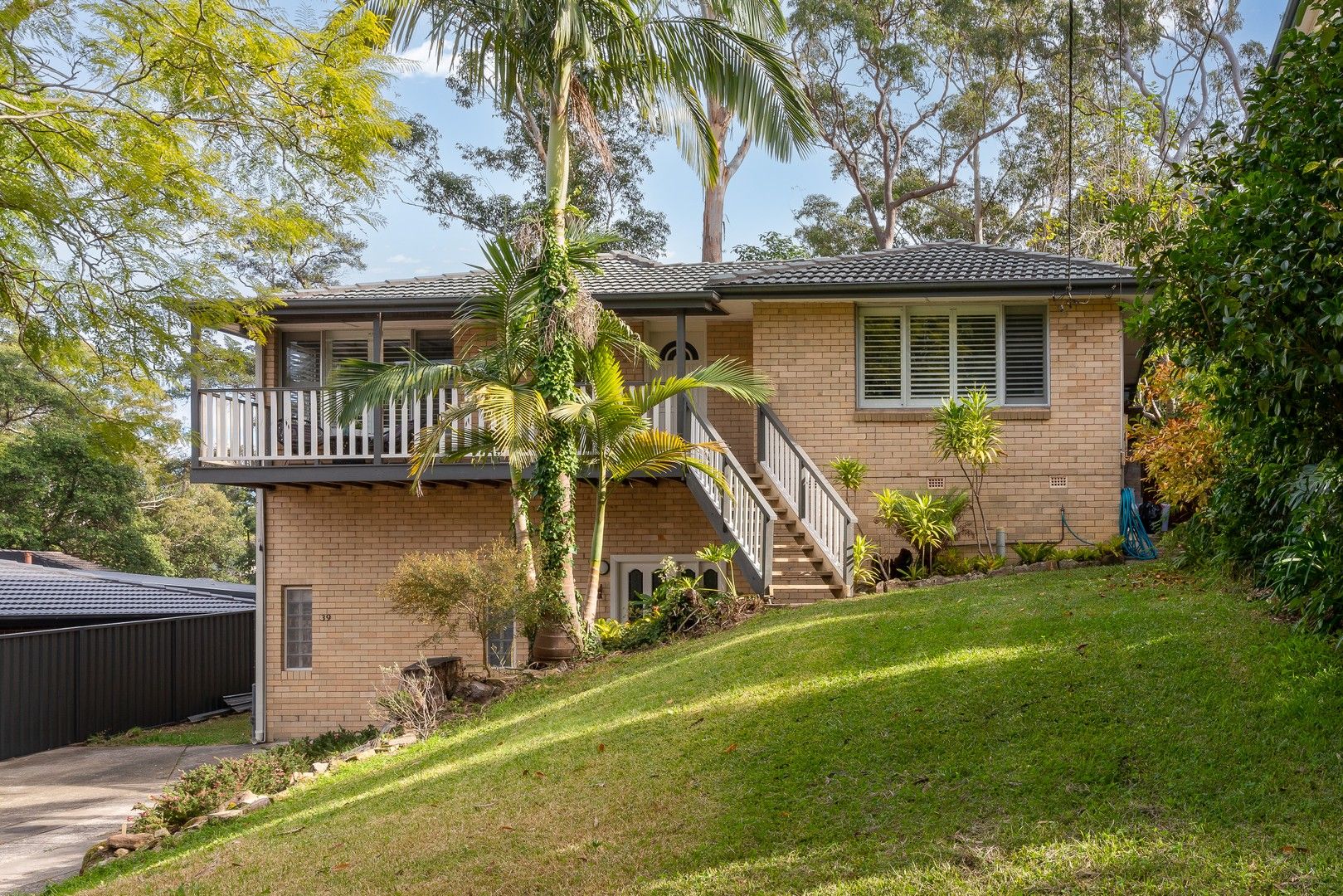 5 bedrooms House in 39 Cook Street BAULKHAM HILLS NSW, 2153