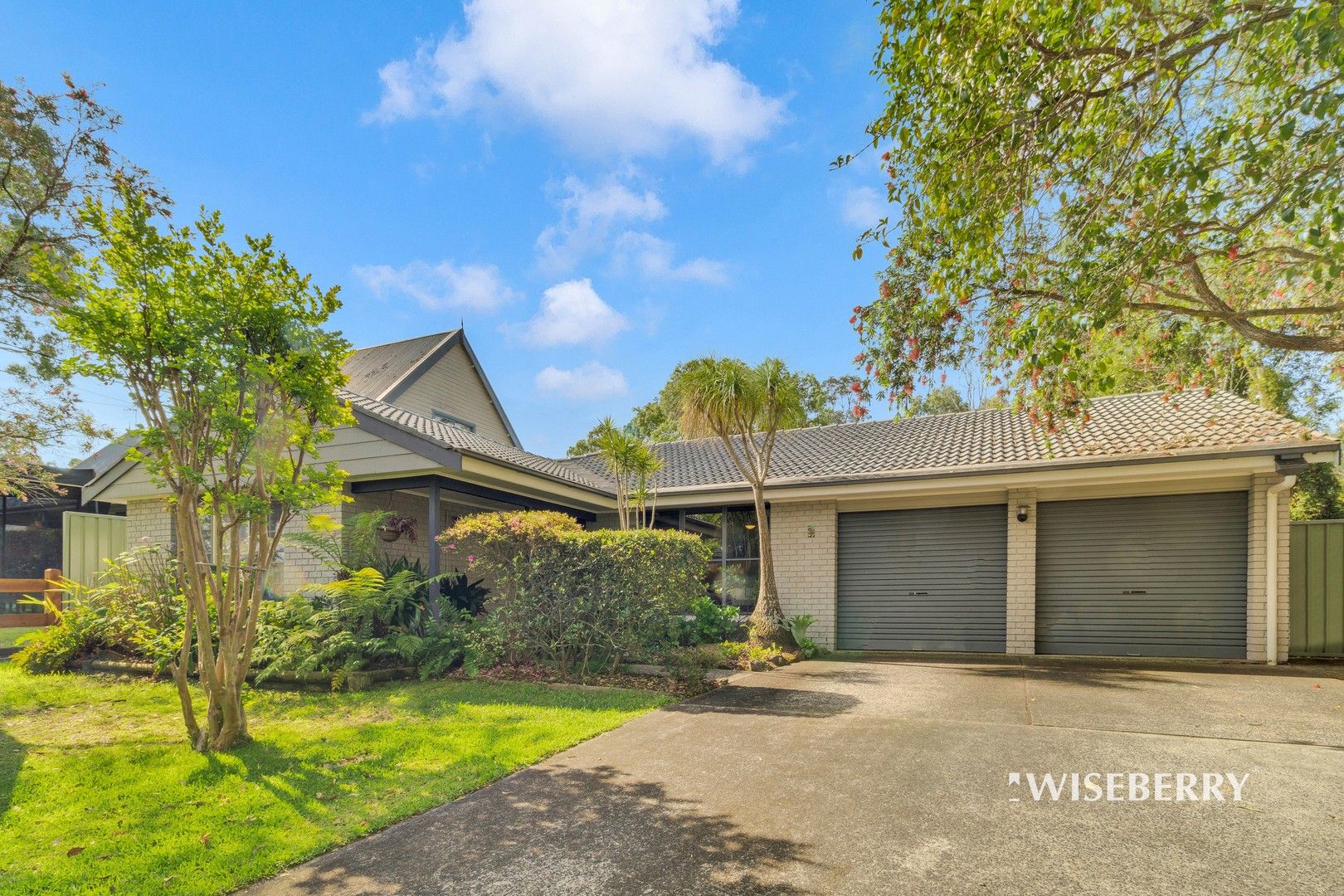 4 bedrooms House in 30 Wyreema Road WARNERVALE NSW, 2259