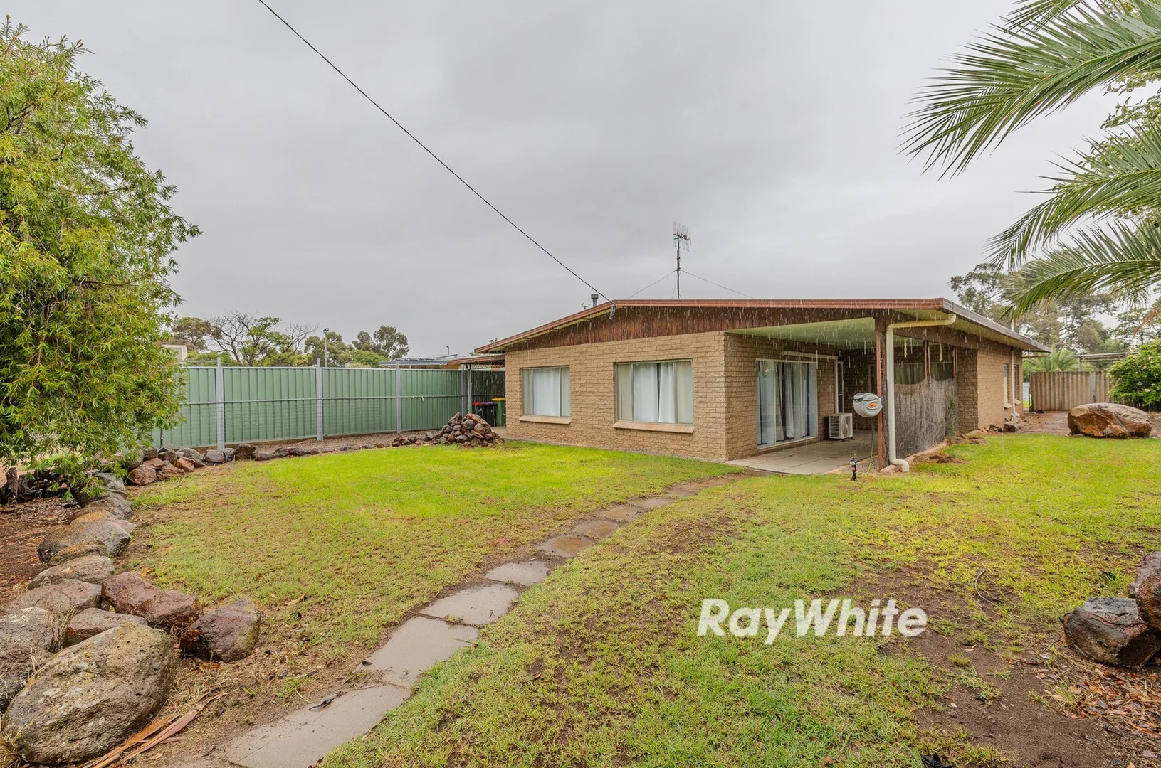 2 Gregory Street, Ouyen VIC 3490