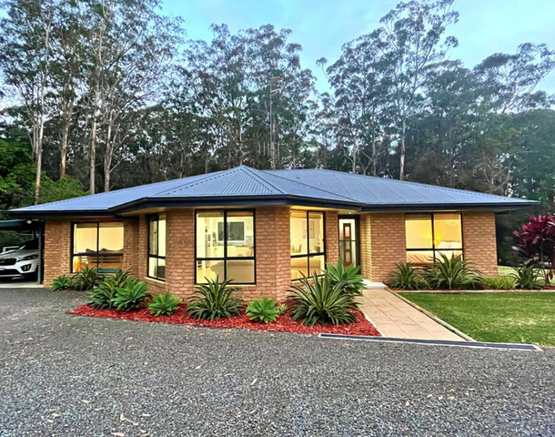 11 Rainforest Drive, Mitchells Island NSW 2430