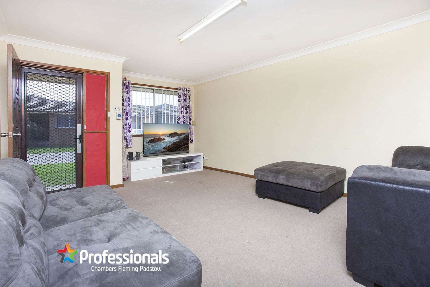 8/108 Oxford Road, Ingleburn NSW 2565, Image 1