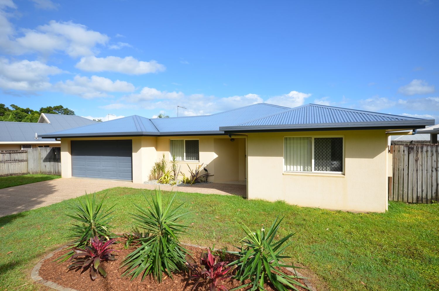 39 Cliffdale Street, Bentley Park QLD 4869