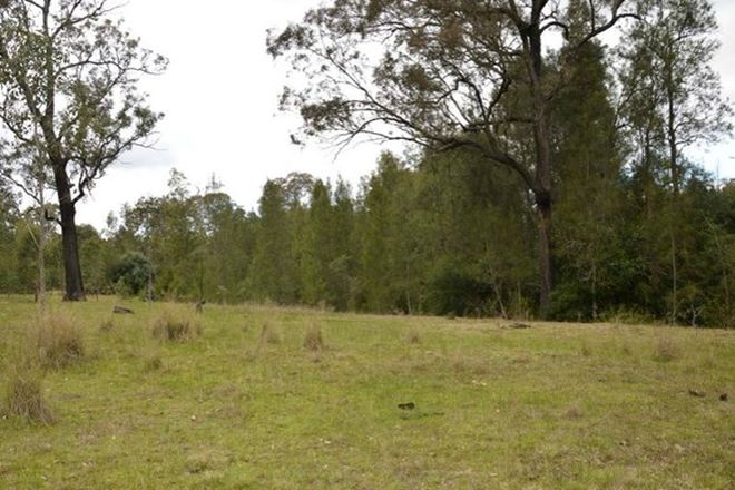 Picture of 70 Robertson Circuit, SEDGEFIELD NSW 2330
