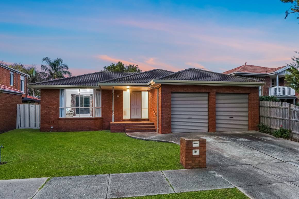 Picture of 9 Lorenzo Way, ASPENDALE GARDENS VIC 3195