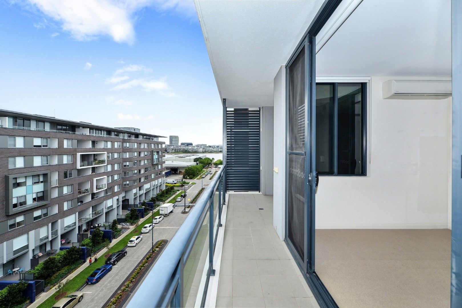 1 bedrooms Apartment / Unit / Flat in 709/8 Baywater Drive WENTWORTH POINT NSW, 2127