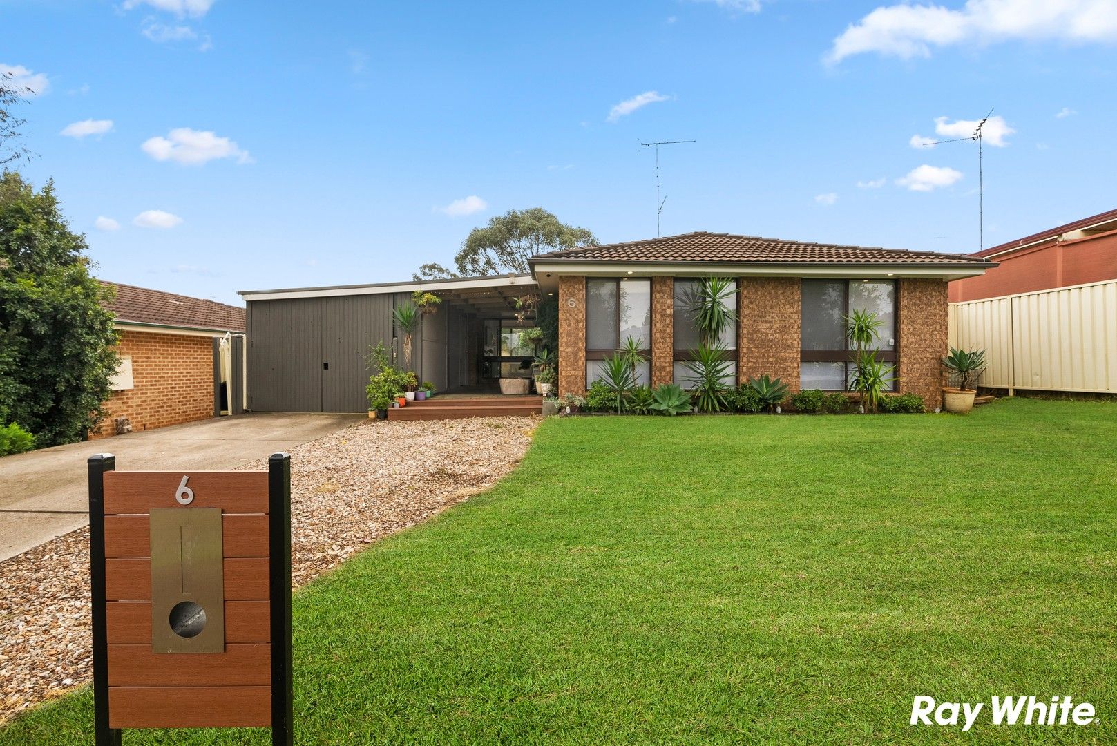 4 bedrooms House in 6 Milburn Street QUAKERS HILL NSW, 2763