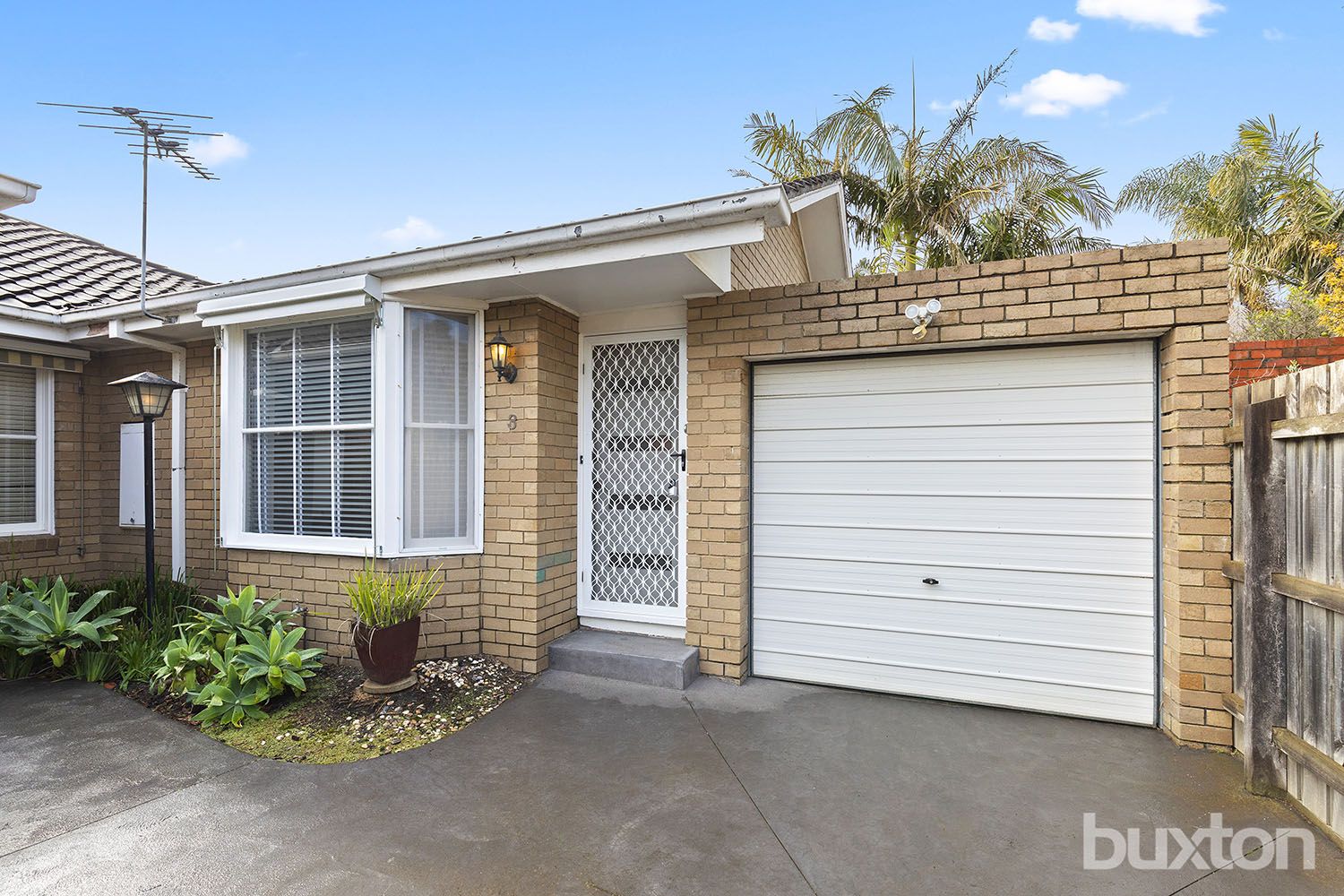 2 bedrooms Apartment / Unit / Flat in 3/30 Sea Parade MENTONE VIC, 3194