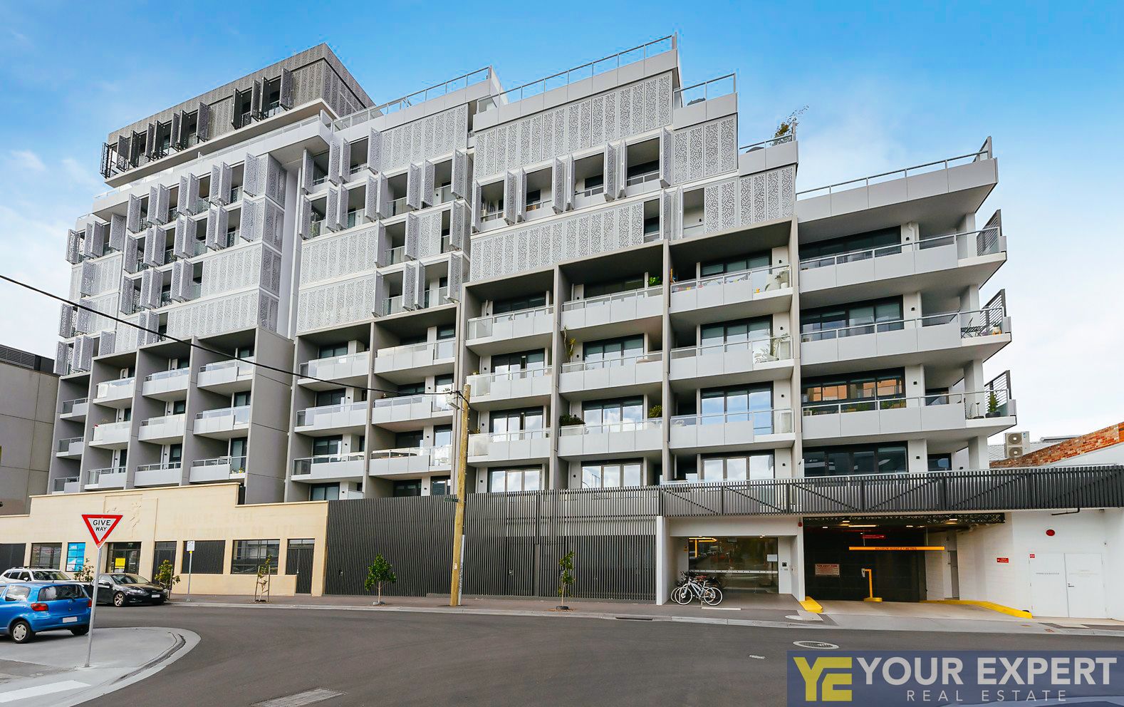 2 bedrooms Apartment / Unit / Flat in 604/11 David Street RICHMOND VIC, 3121