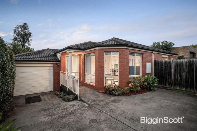 Picture of 2/20 Tandara Avenue, DONCASTER VIC 3108