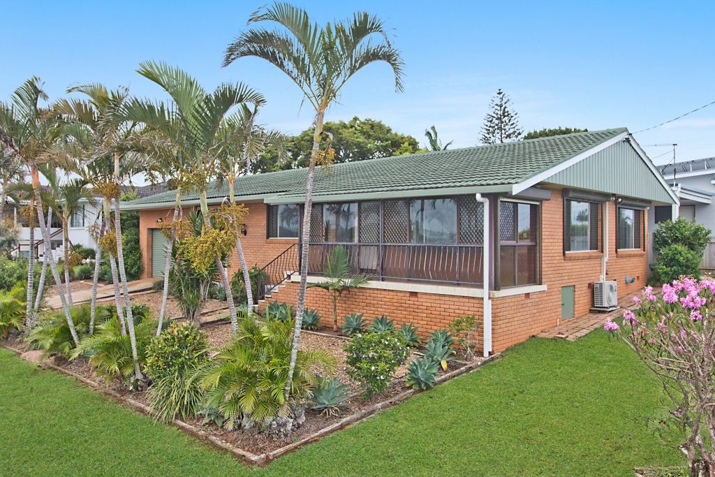 25 Walter Crescent, Banora Point NSW 2486, Image 0