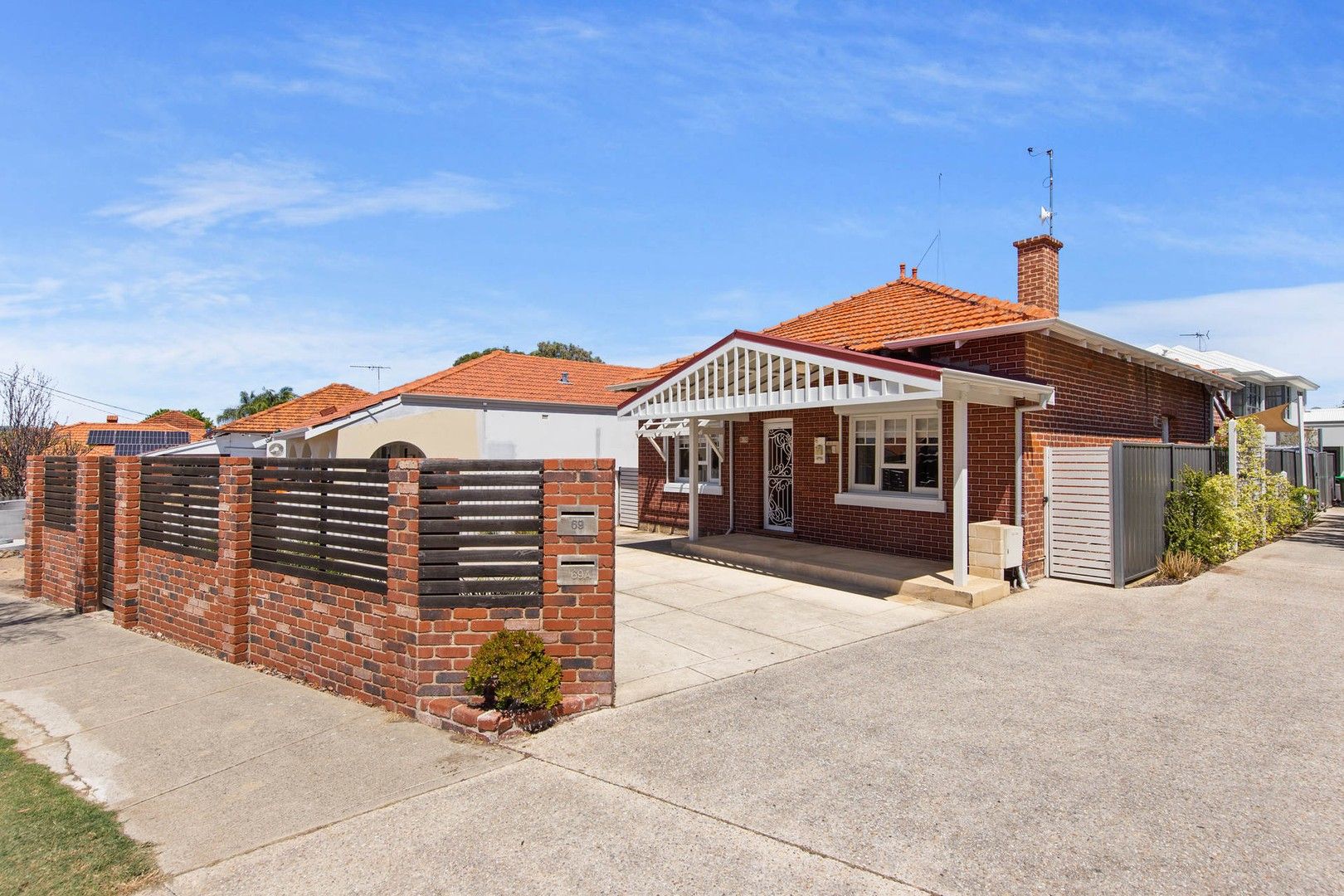 3 bedrooms House in 69 London Street MOUNT HAWTHORN WA, 6016