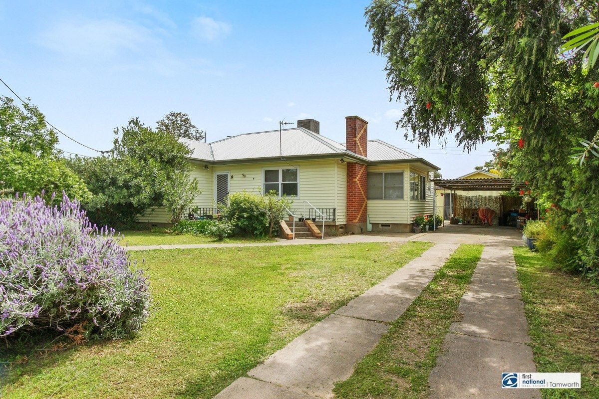 6 Baird Crescent, South Tamworth Property History & Address Research Domain
